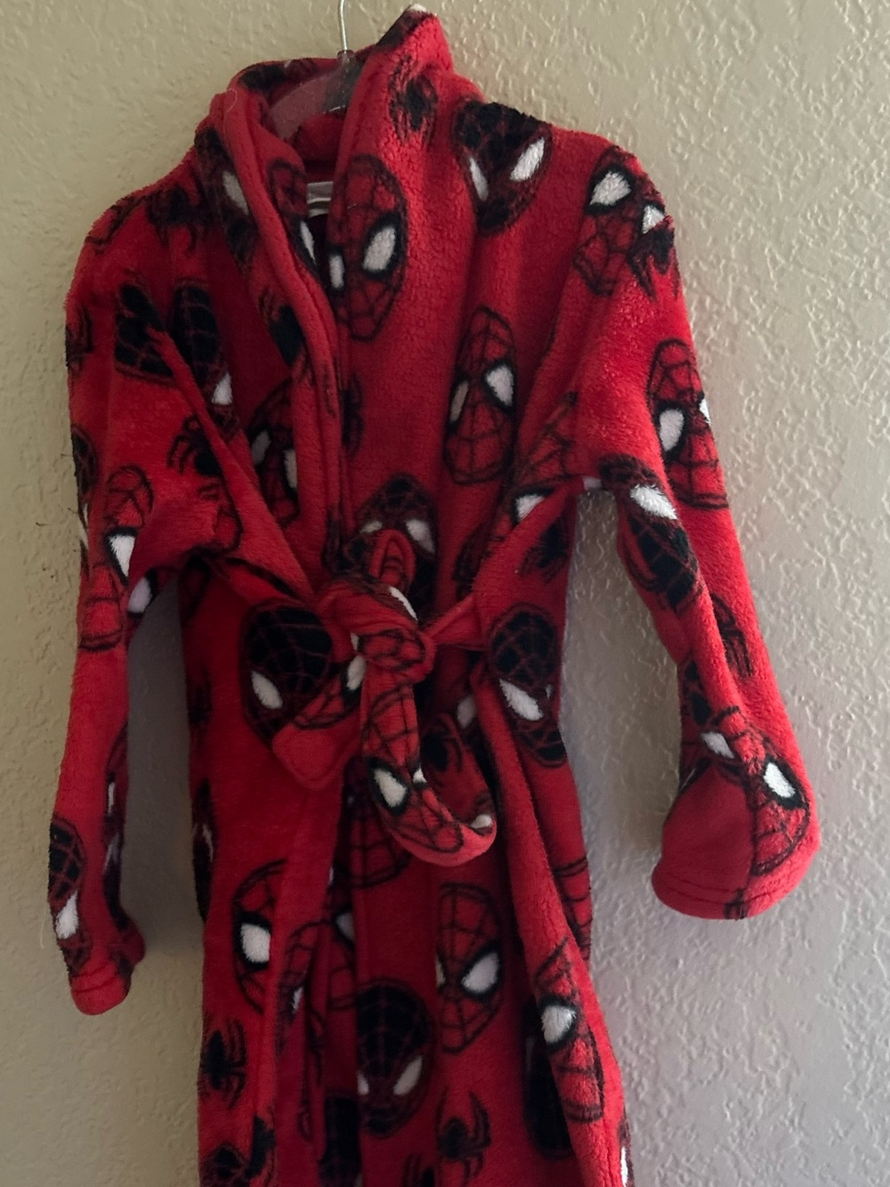 Spider-Man Fleece Robe - Picture 3 of 4
